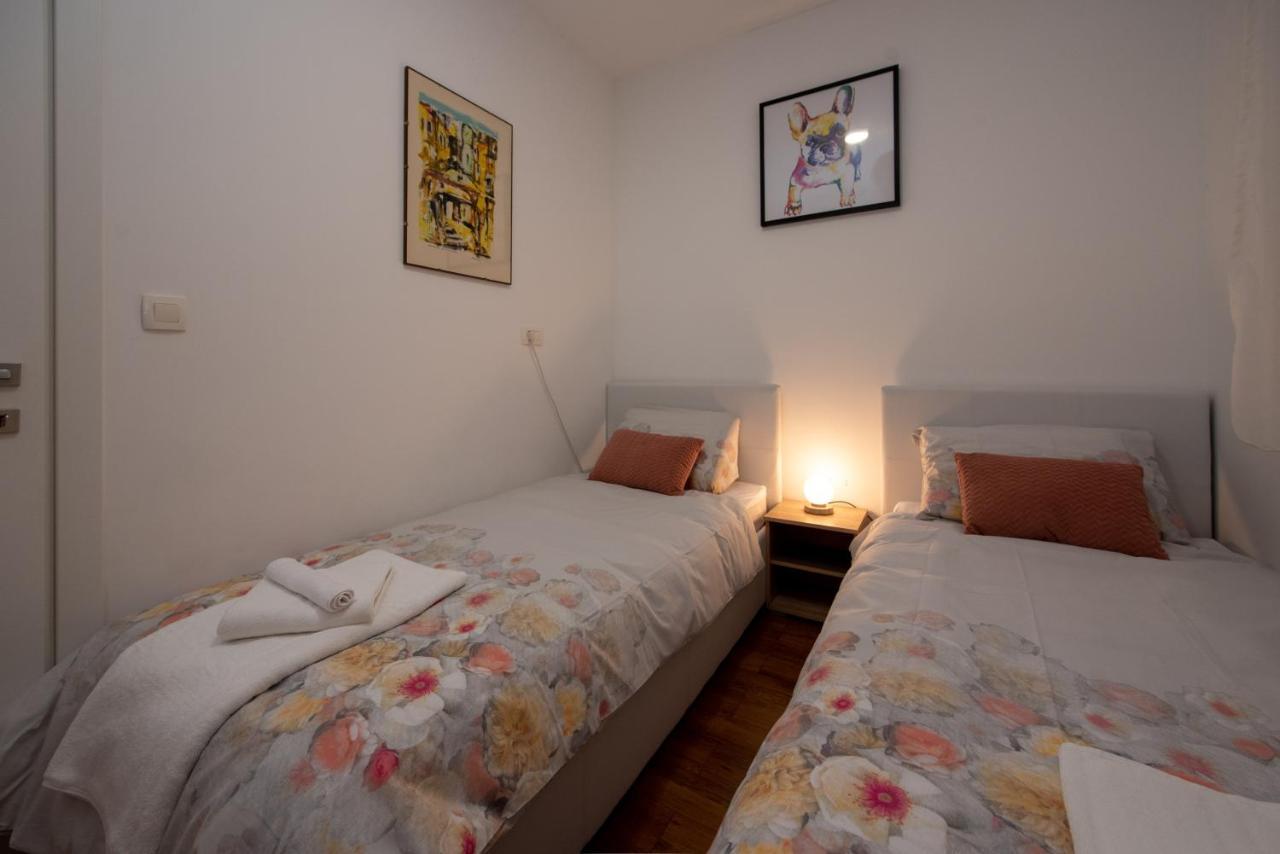 Apartment Miss Tina Trogir Zewnętrze zdjęcie