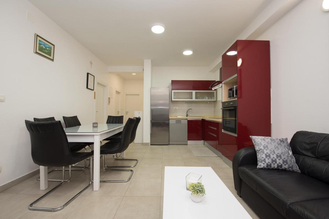 Apartment Miss Tina Trogir Zewnętrze zdjęcie