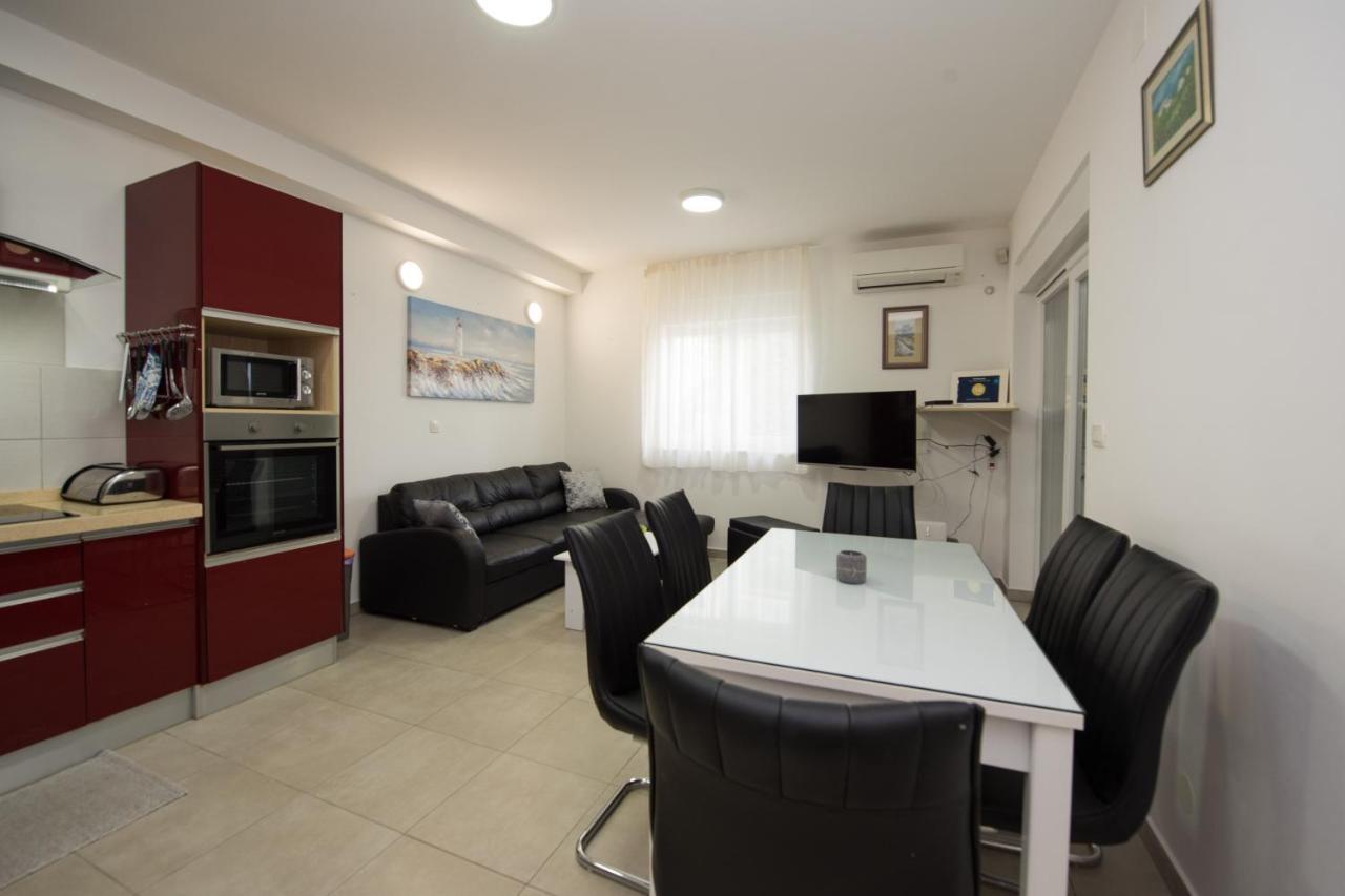 Apartment Miss Tina Trogir Zewnętrze zdjęcie